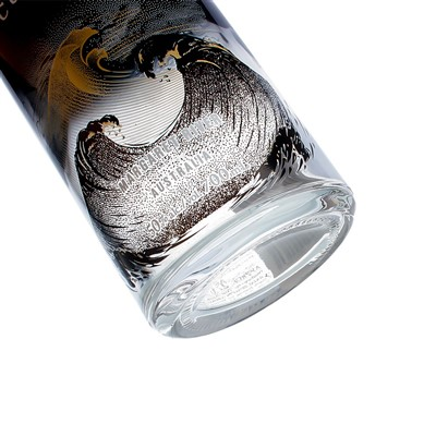 Black Spraying 750ml Liquor Glass Bottle Black Spraying 750ml Liquor Glass Bottle